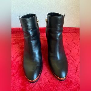 Victoria Secret Ankle Boots s.6 - black/gold 3.5” heel (slightly used)